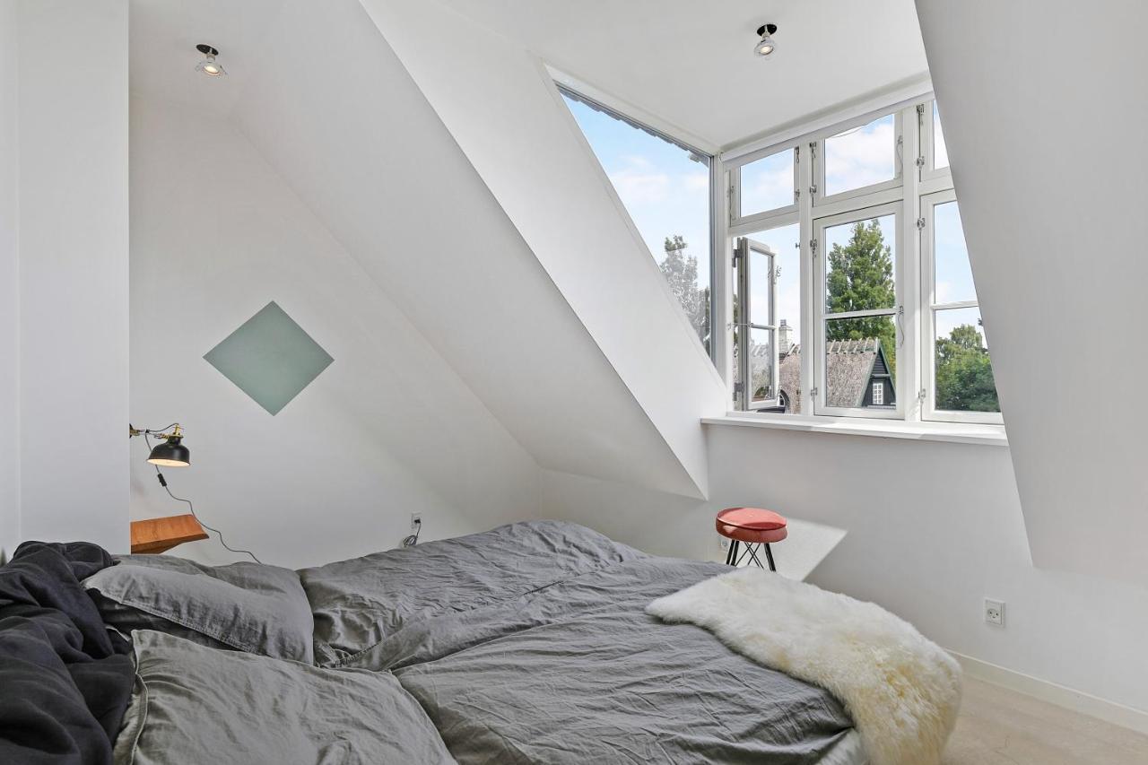 Sunny 1st Floor Apartment